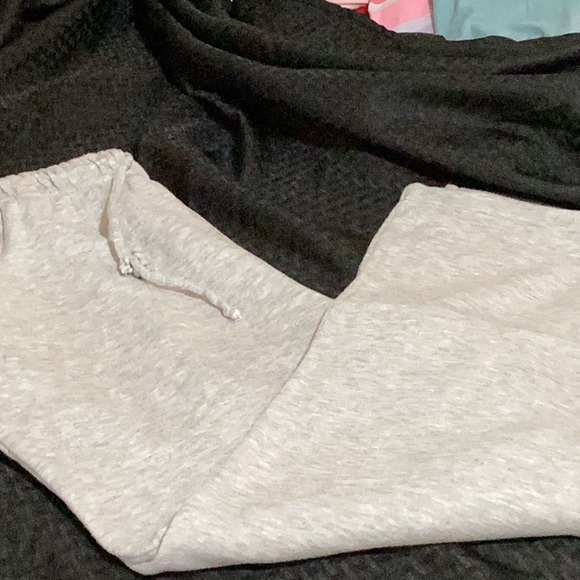 Drawstring sweatpants - Picture 2 of 2